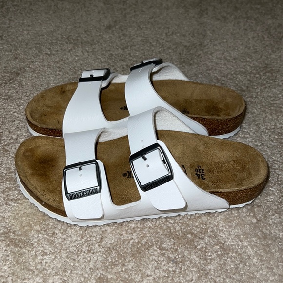 Birkenstock | Shoes | Girls Arizona Birkofoor Birkenstocks In White Size 34  Girls Size 3 | Poshmark